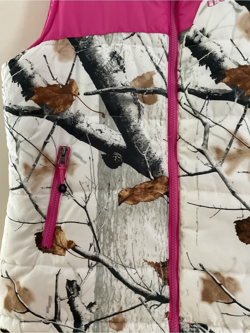 Legendary Pink Camo-Print Quilted Vest SZ L - Picture 5 of 14